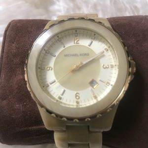 Michael kors bone color watch